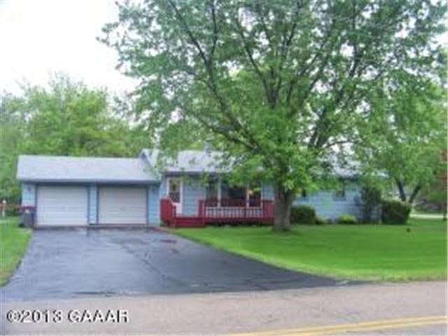 1012 S Darling Dr NW unit NW, Alexandria, MN 56308 - photo 1