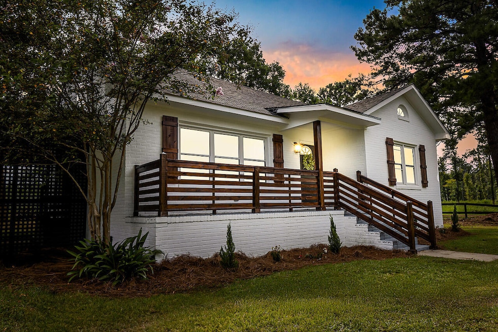 Under Contract $399,000