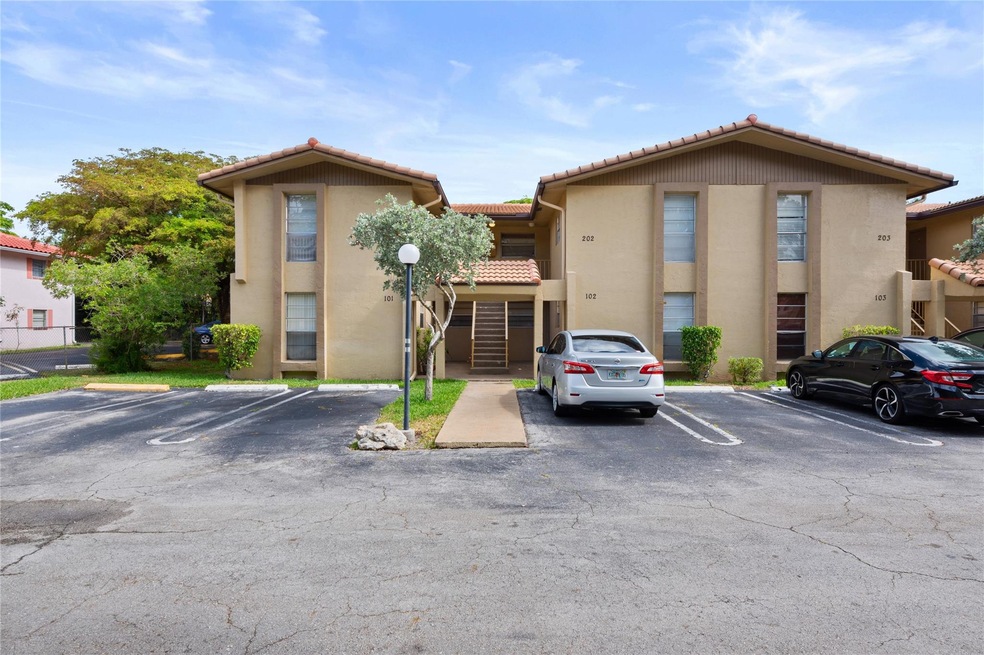 11101 Royal Palm Blvd unit 102, Coral Springs, FL 33065 - photo 1