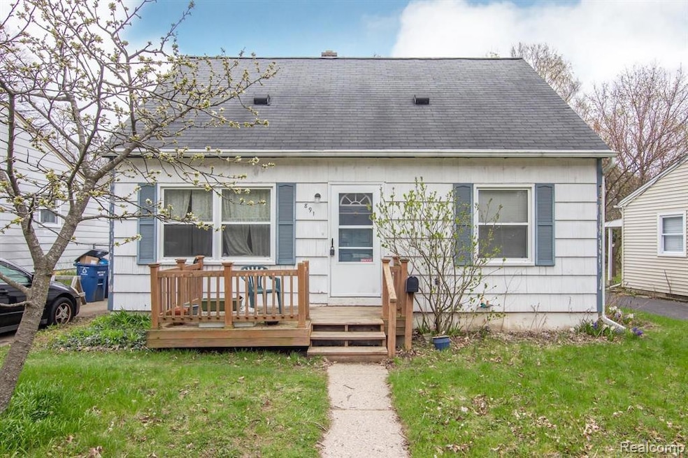 891 Starwick Dr, Ann Arbor, MI 48105 - photo 1