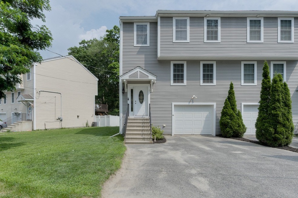 38 Pine Hill Rd, Worcester, MA 01604 - photo 1