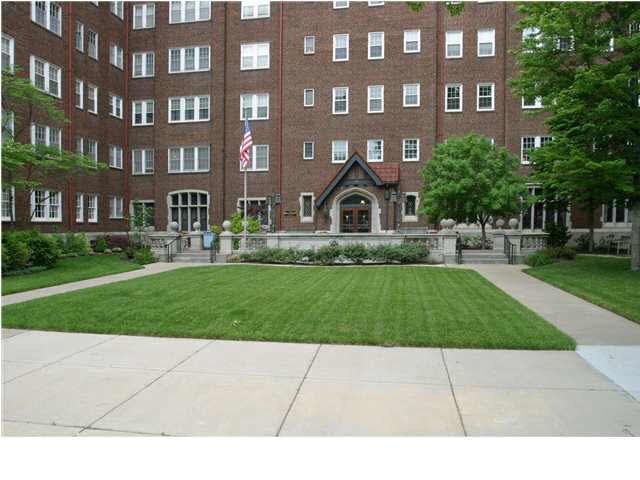 Upscale living for all ages of people. A great pla
