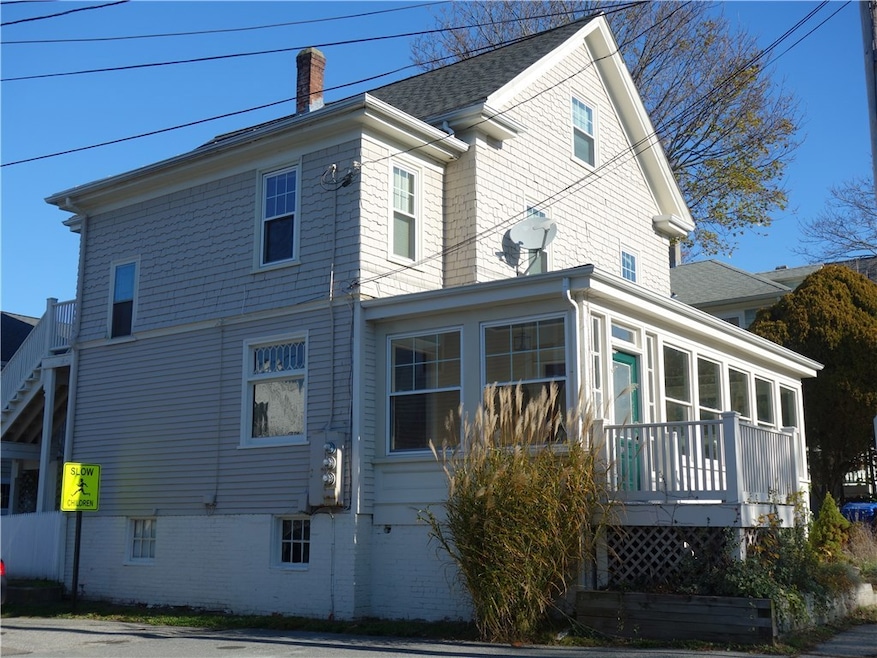 32 Channing St unit 2, Newport, RI 02840 - photo 1