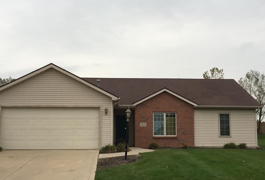 7612 Maeve Dr, Fort Wayne, IN 46835 - photo 1
