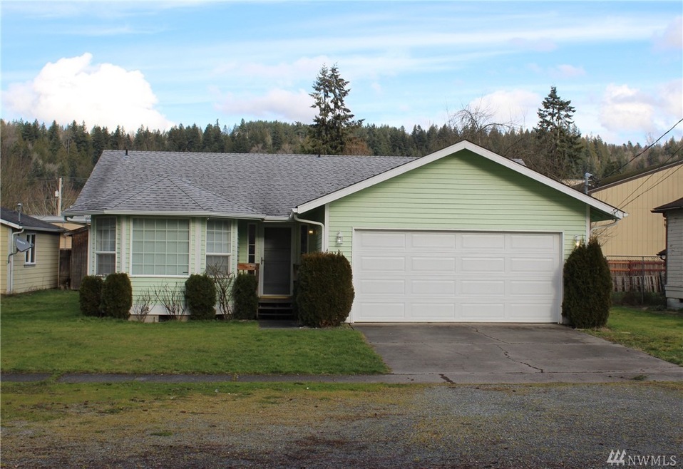 324 Corrin Ave SE, Orting, WA 98360 - photo 1