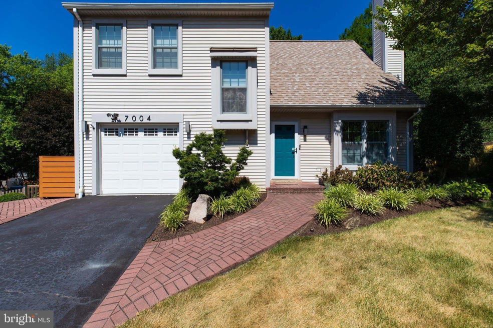 7004 Polins Ct, Alexandria, VA 22306 - photo 1