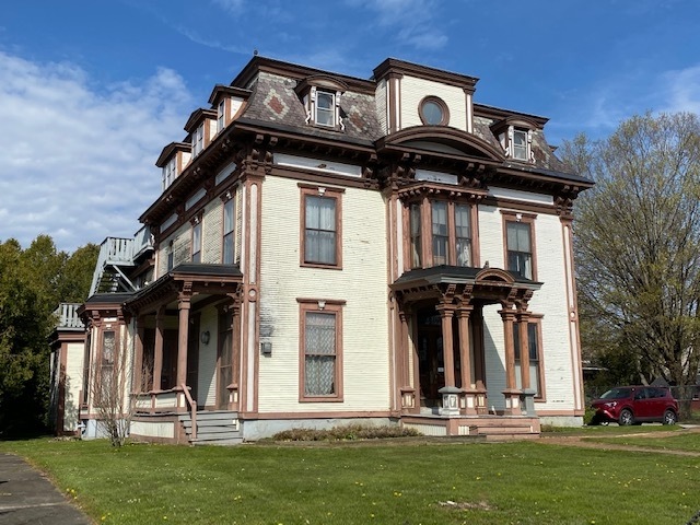 79 Pine St unit K-5, Rutland, VT 05701 - photo 1