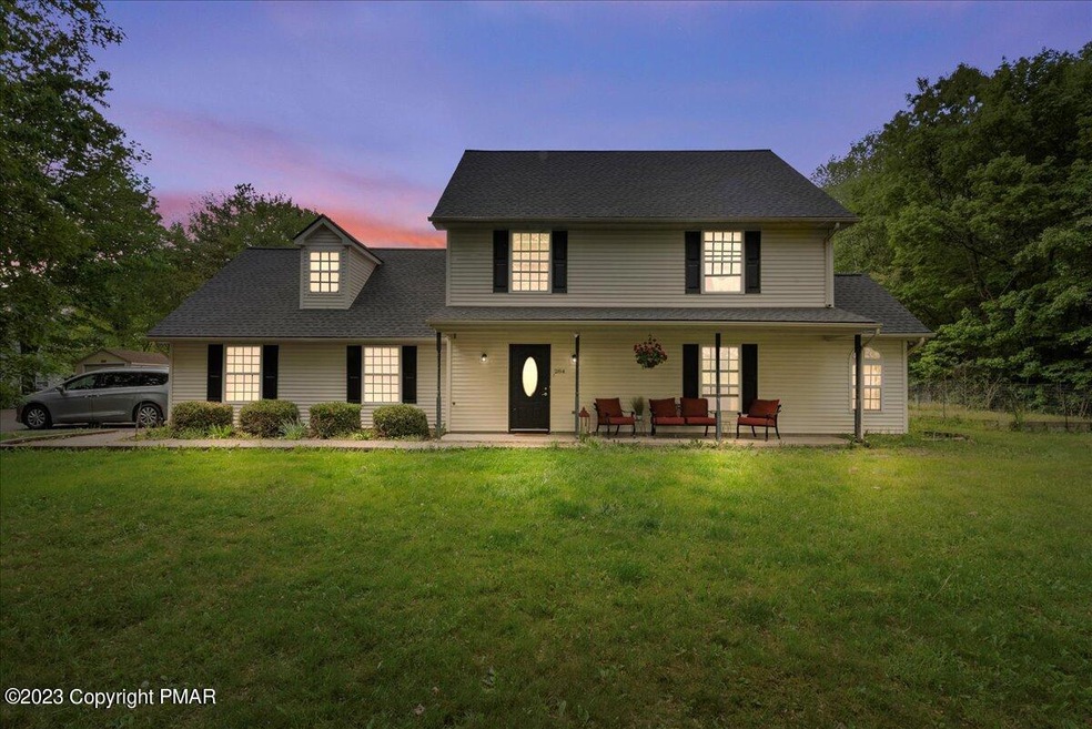 284 Orchard View Dr, Effort, PA 18330 - photo 1