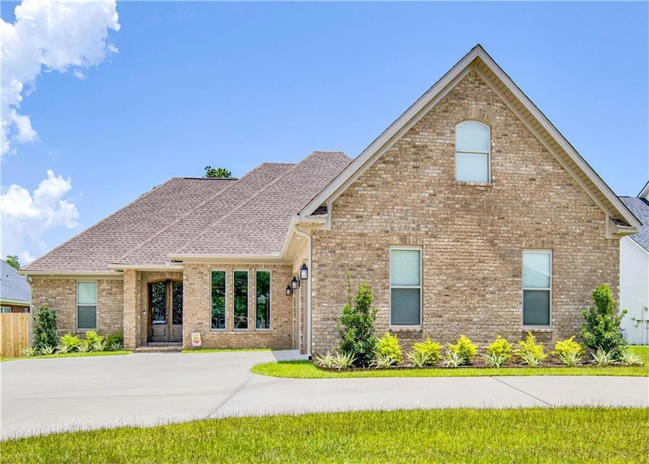 5698 Spring Landing Dr, Theodore, AL 36582 - photo 1