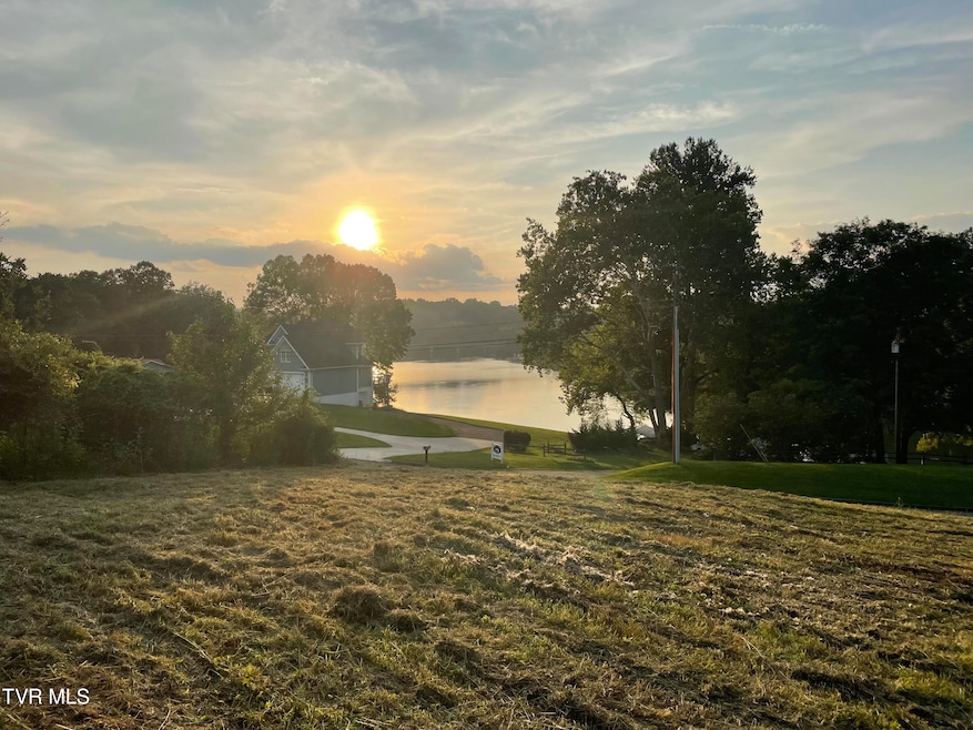 1095 Reynolds Rd, Piney Flats, TN 37686 - photo 1