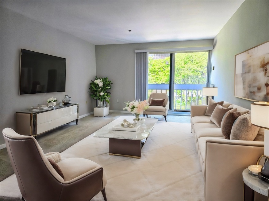 950 Mass Ave unit 402, Cambridge, MA 02139 - photo 1