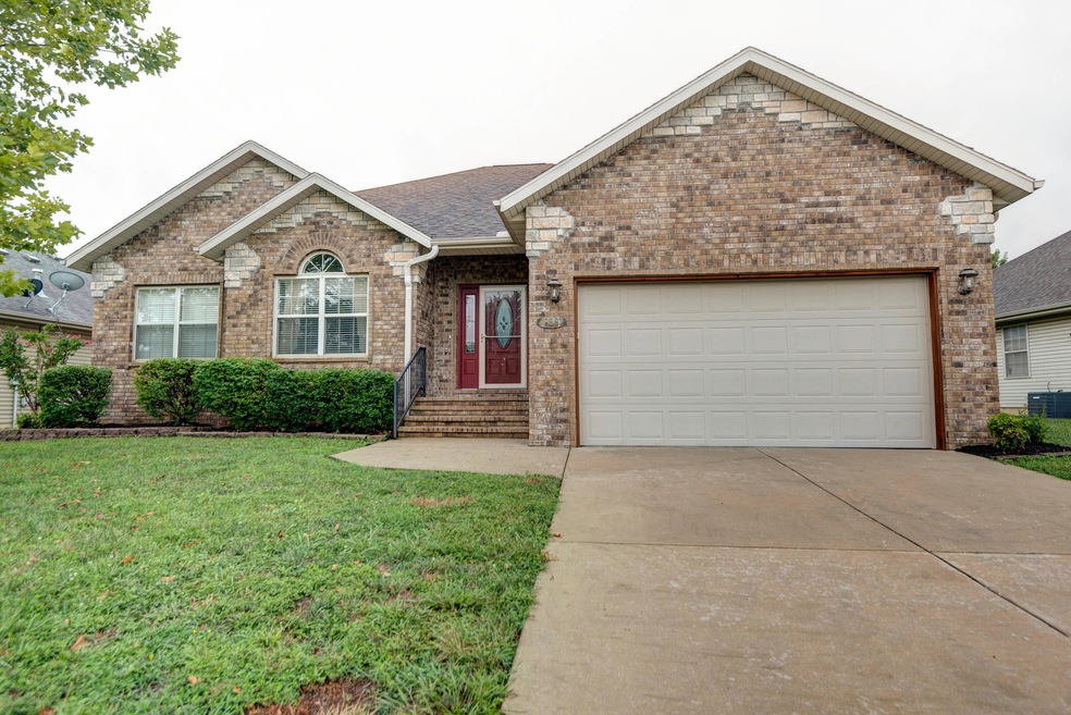 938 E Ozark Jubilee, Nixa, MO 65714 - photo 1