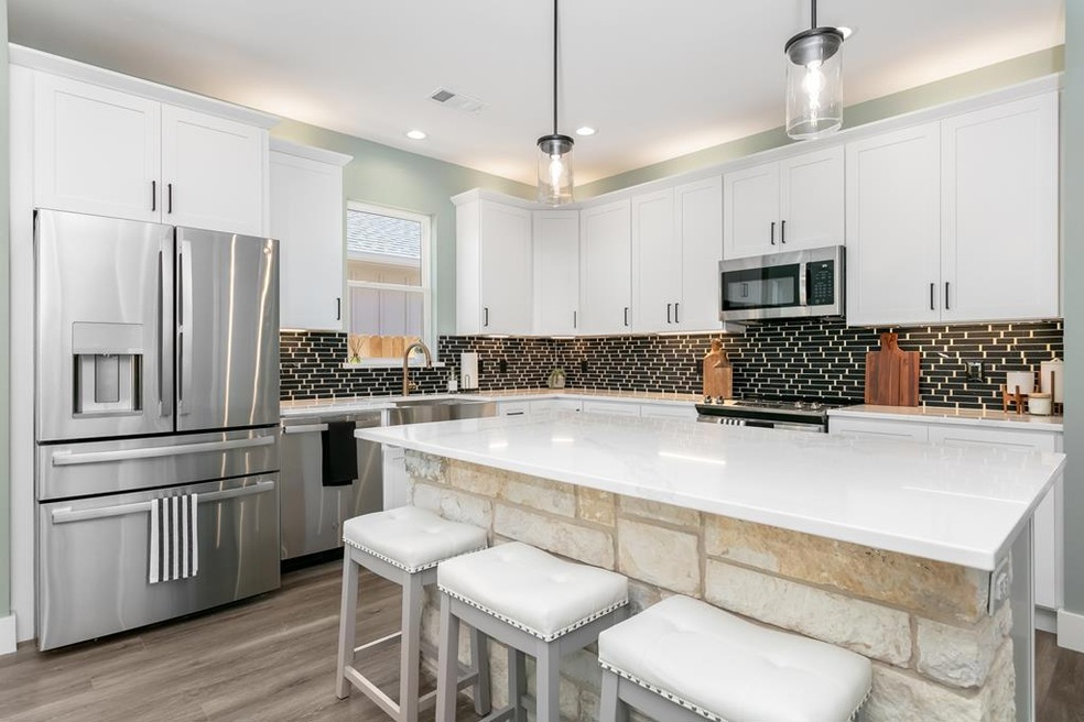 716 Cirrus Ln, Fredericksburg, TX 78624 - photo 1