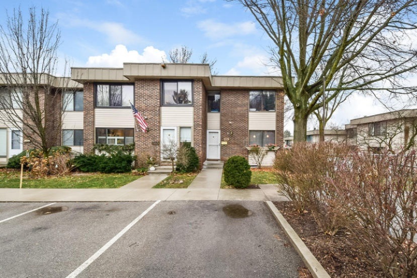 001-Front_View-3765062-small