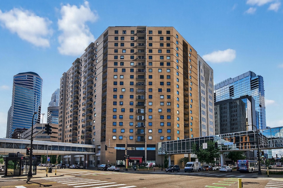 Welcome to The Crossings at 121 Washington Ave S.