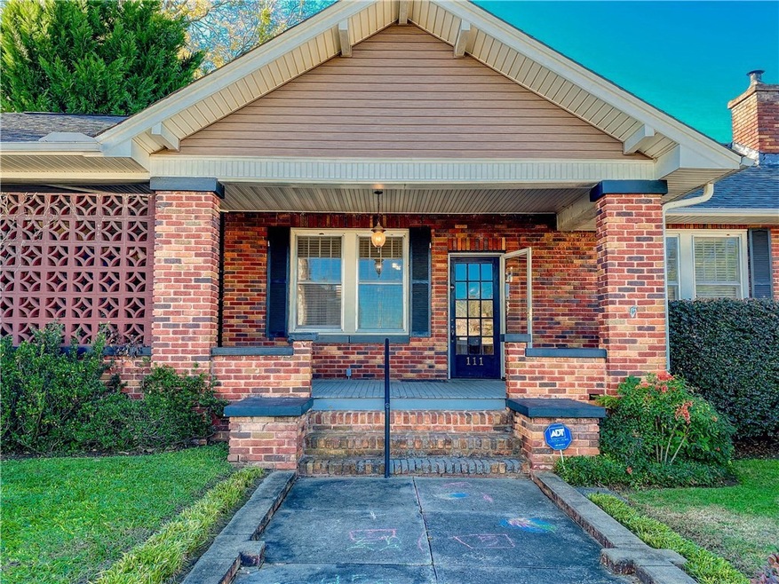 111 N Tugaloo St, Walhalla, SC 29691 - photo 1