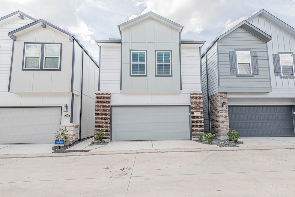 For Rent $2,400/month