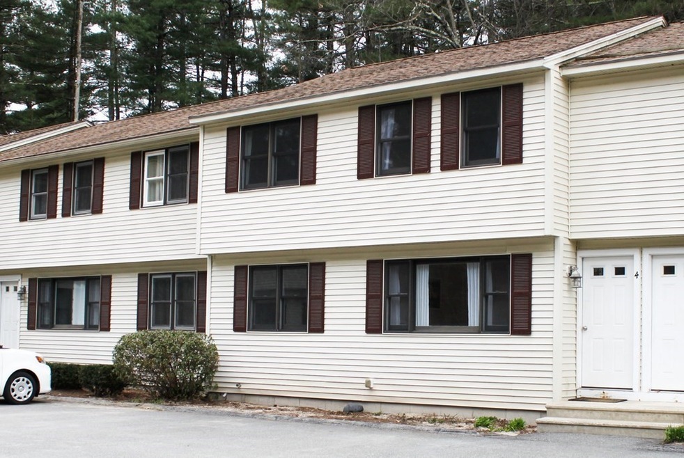 328 Main St unit 4, Townsend, MA 01469 - photo 1