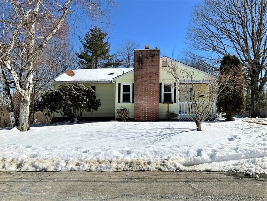 28 Lakeview Dr, Gardner, MA 01440 - photo 1