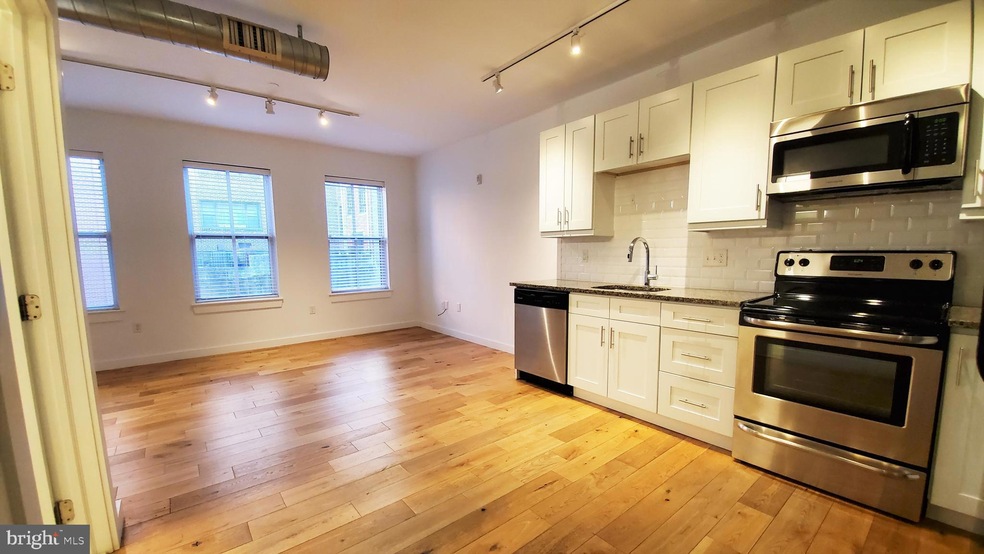 226 Church St unit 304, Philadelphia, PA 19106 - photo 1