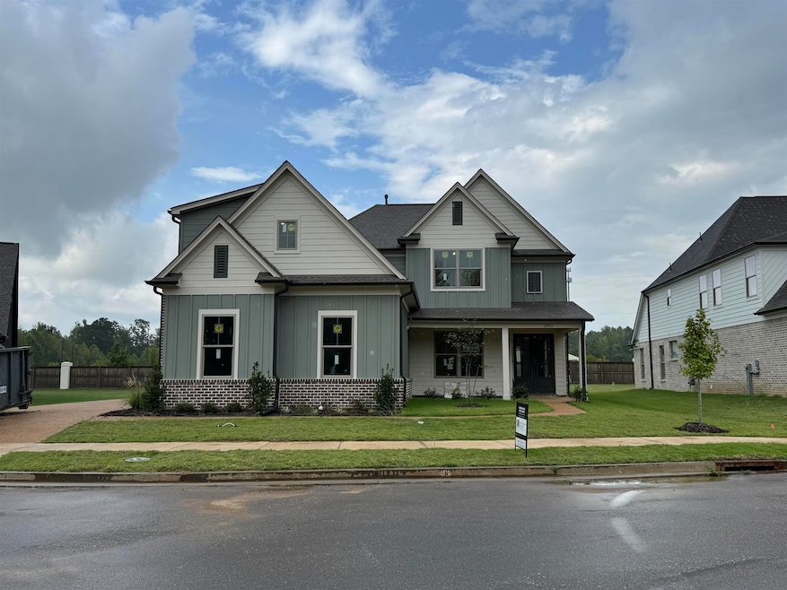 For Sale $614,900 • Co-Listing Agent