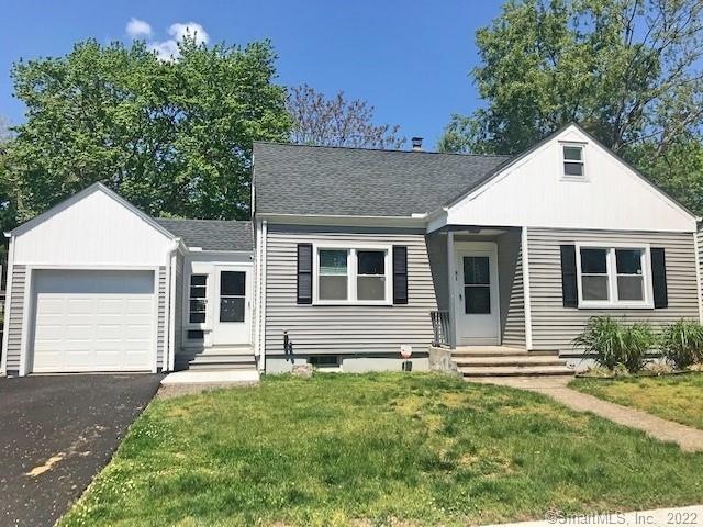 81 Barclay St, Bridgeport, CT 06610 - photo 1