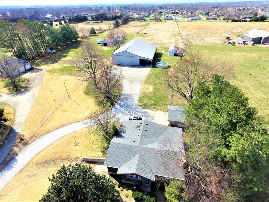 553 Bleemel Ln, Mount Washington, KY 40047 - photo 1