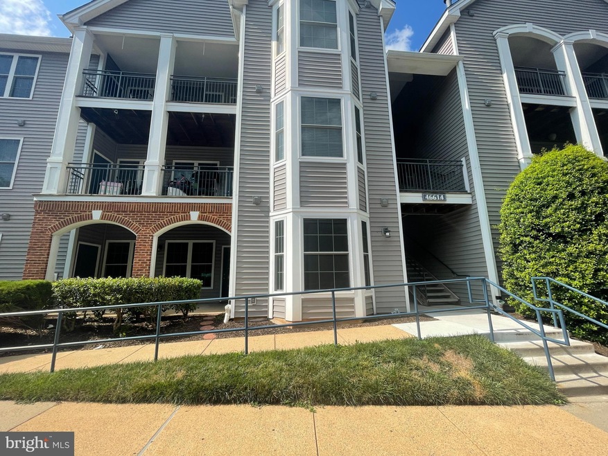 46614 Drysdale Terrace unit 100, Sterling, VA 20165 - photo 1