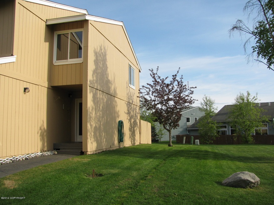 End Unit Near Greenbelt