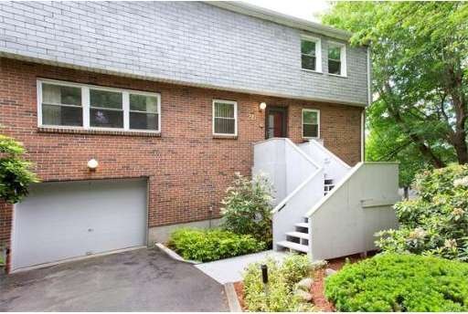 216 Lagrange St, Chestnut Hill, MA 02467 - photo 1