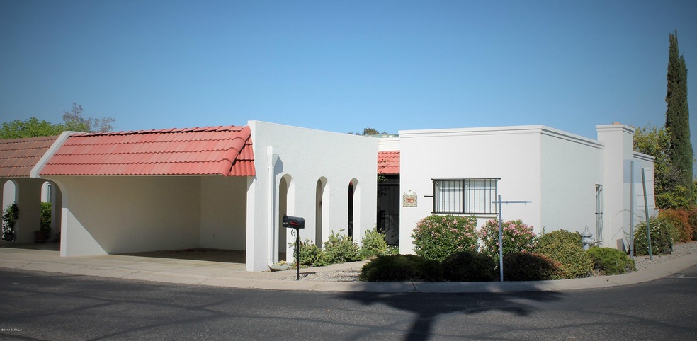 Welcome home to 1411 N. Alamo Place!