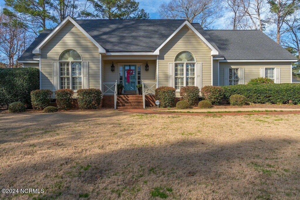 004-1900 Greenbriar-4_m