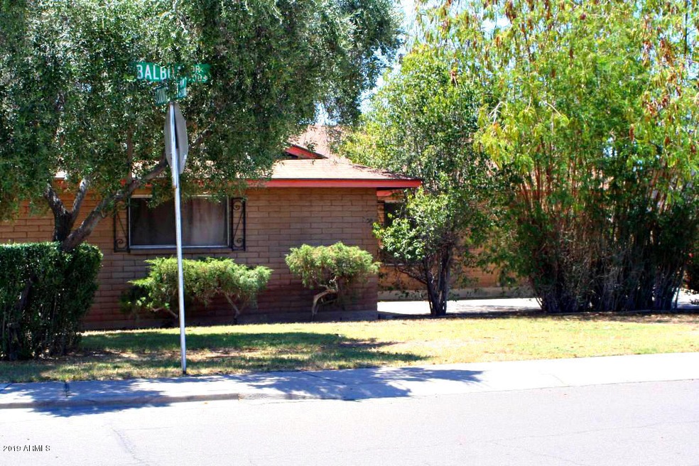 1991 E Balboa Front pic 1 (2)