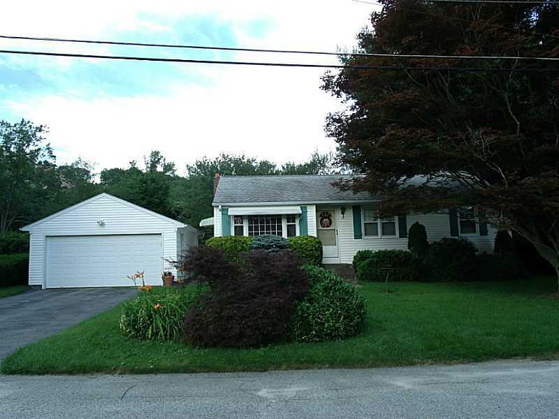 32 Mount View Dr, Cumberland, RI 02864 - photo 1