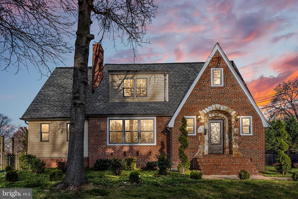 3501 Courtland Dr, Falls Church, VA 22041 - photo 1