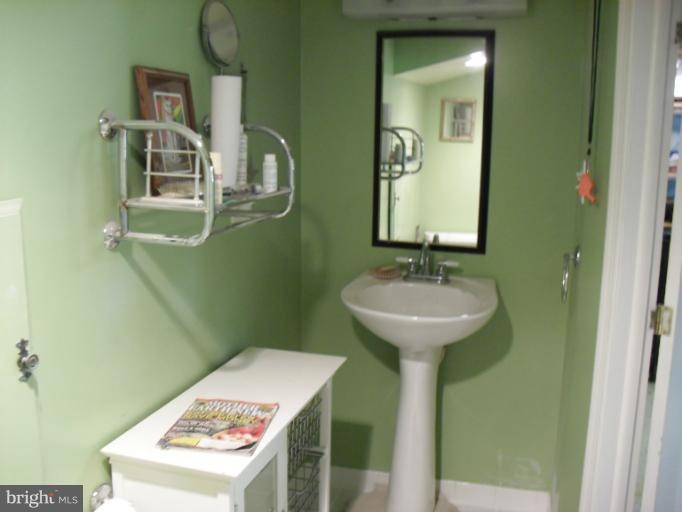 78 Kilgore Rd, Great Cacapon, WV 25422 - photo 1