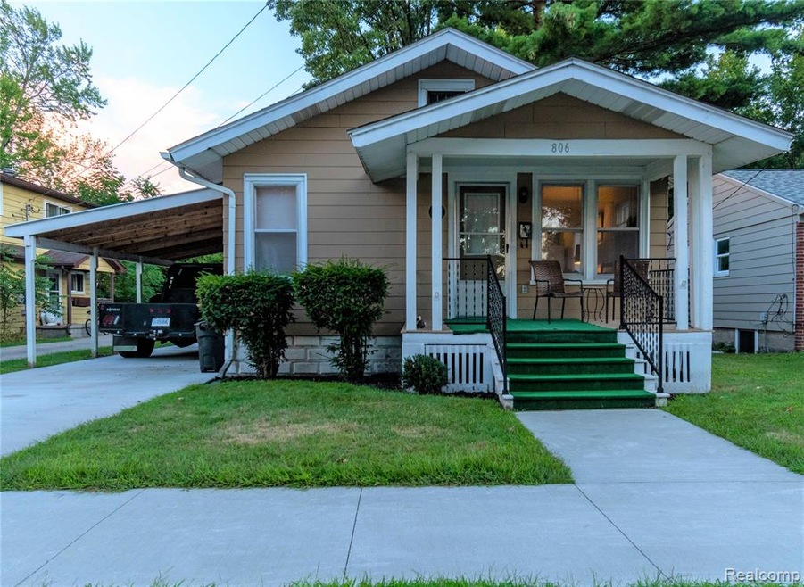 806 Sanborn.jpg