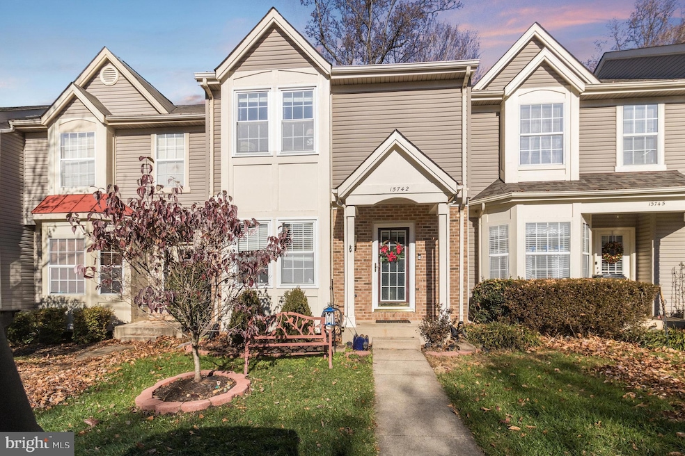 15742 Widewater Dr, Dumfries, VA 22025 - photo 1