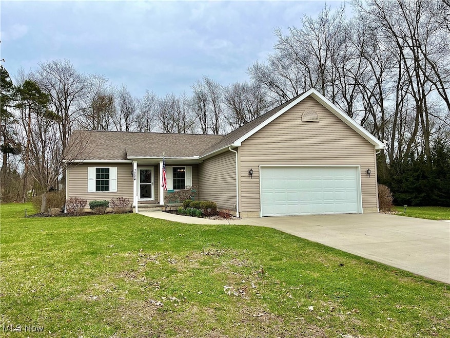 7284 Harmony Glen Dr, Conneaut, OH 44030 - photo 1