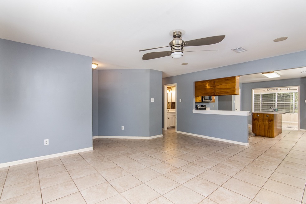 14183 Limerick Ln, Tomball, TX 77375 - photo 1