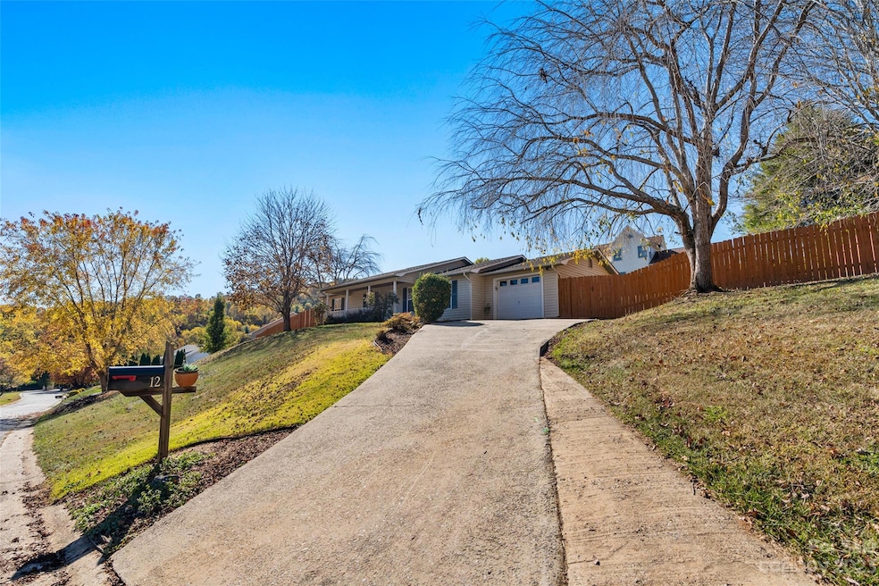 12 Sydney Ln, Asheville, NC 28806 - photo 1