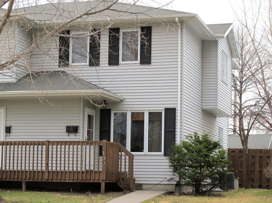 1130 S 12th St, Grand Forks, ND 58201 - photo 1