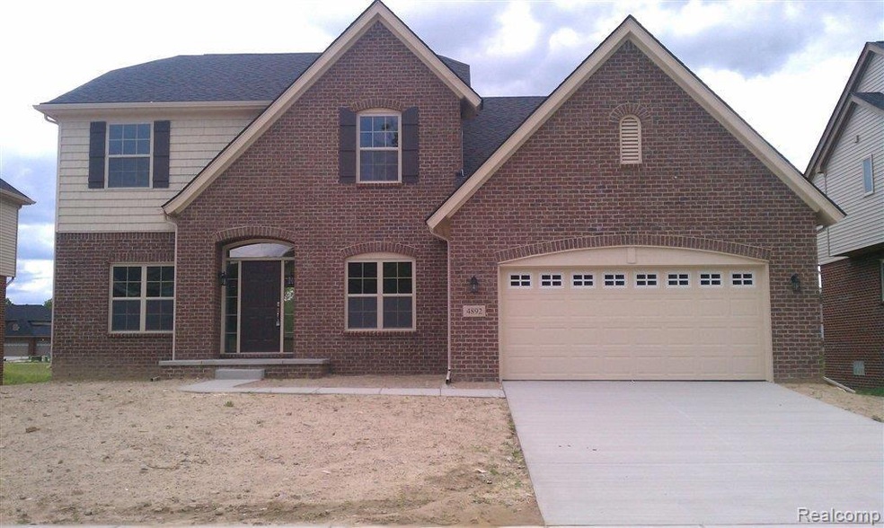 4892 Ventura Dr, Orion Charter Township, MI 48359 - photo 1