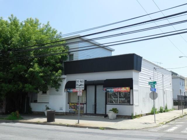 875 Cove Rd unit 2, Stamford, CT 06902 - photo 1