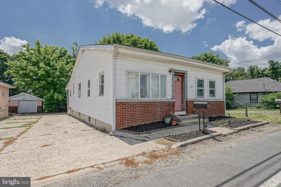 1164 Berkley Rd, Gibbstown, NJ 08027 - photo 1