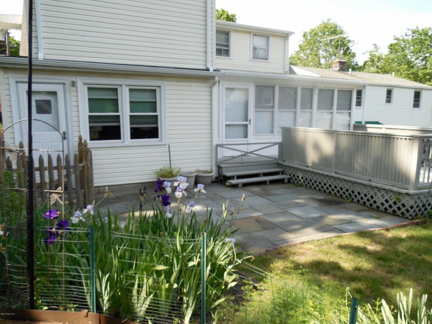 193 Hobart Ave unit 2, Greenwich, CT 06831 - photo 1