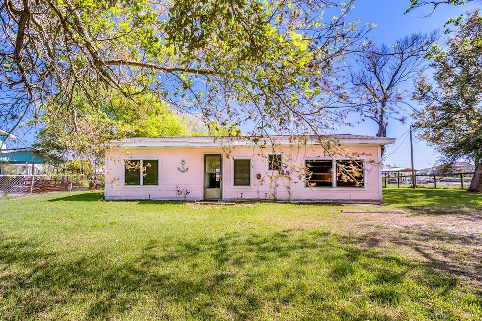 2304 Cr 297(oak Circle), Sargent, TX 77414 - photo 1