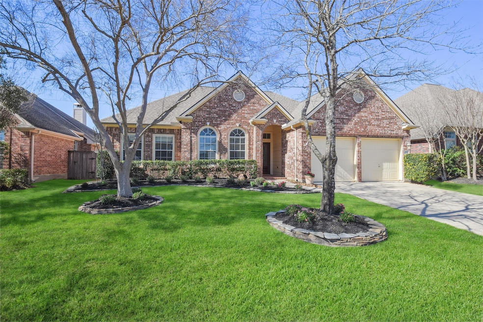 9022 Robinhoods Well Drive.  One story 3/4 bedroom