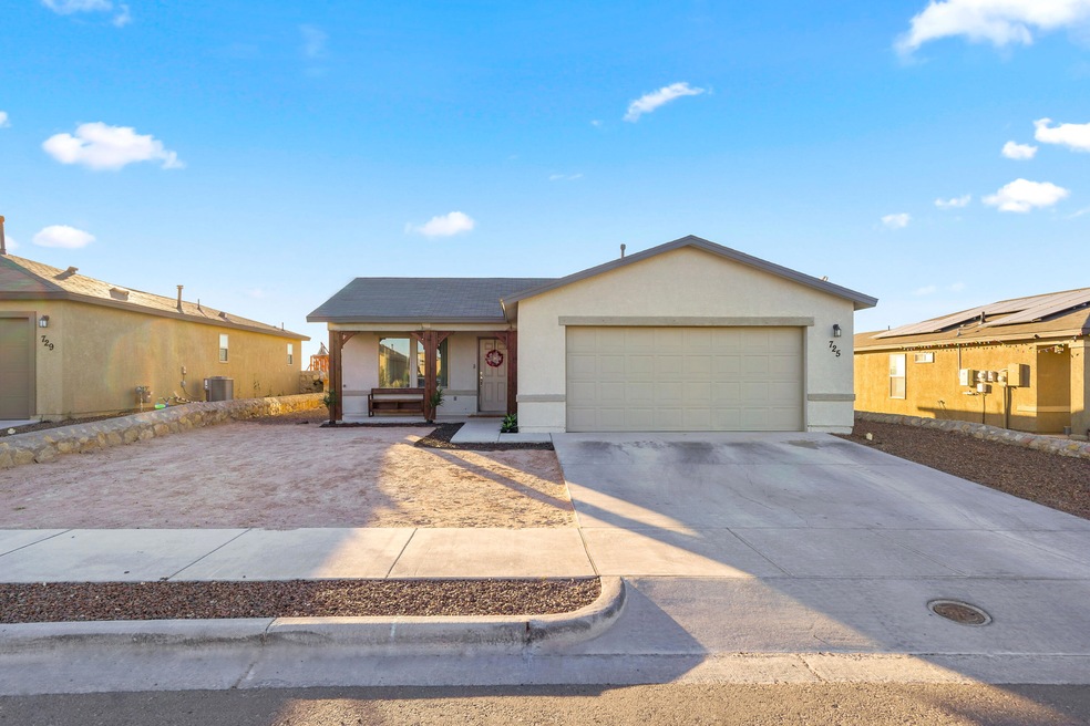 725 Nuevo Desierto Dr, Horizon City, TX 79928 - photo 1