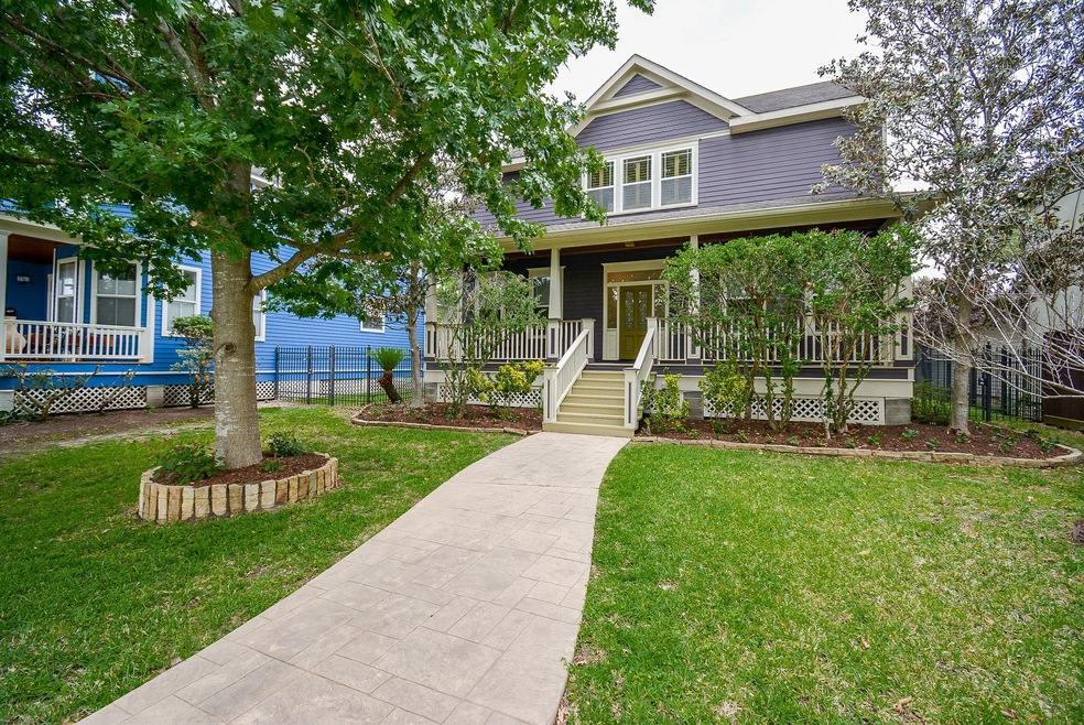 3905 Golf Dr, Houston, TX 77018 - photo 1